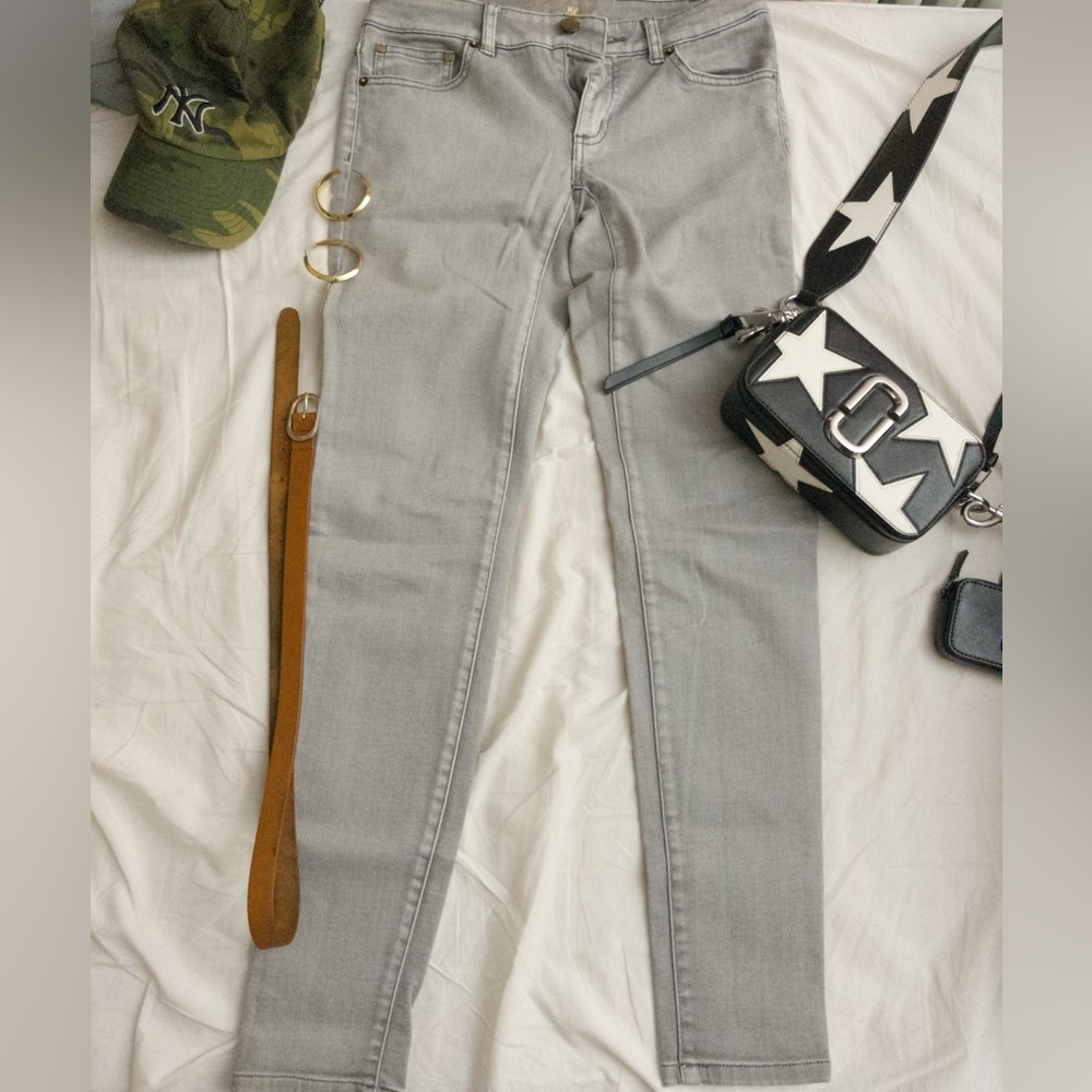 Michael Kors Light Gray Jeans with Gold Details